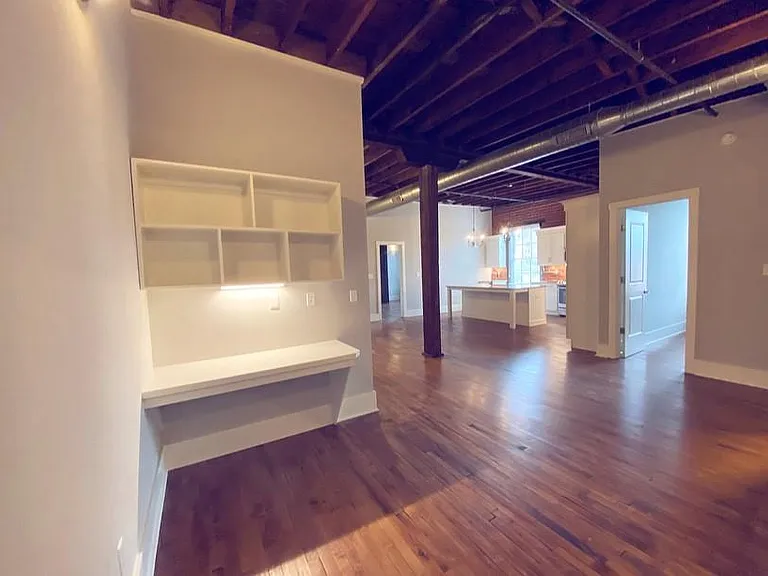 1200 Commerce St #3 — Photo 4