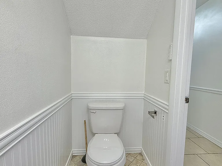 727 S Main St #107 — Photo 13
