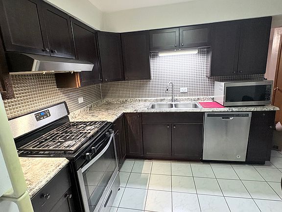 5th image of 43 Judith Ann Dr