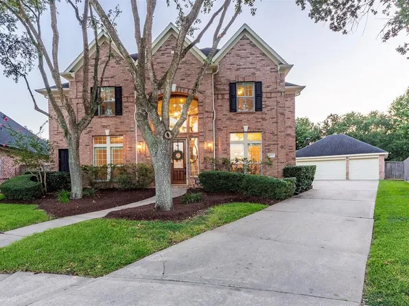 2703 Snyders Bluff, League City, TX 77573