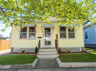 182 Oriole Ave, Pawtucket, RI 02860