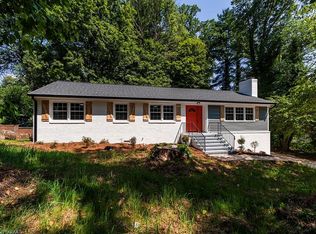 2702 W Cornwallis Dr, Greensboro, NC 27408