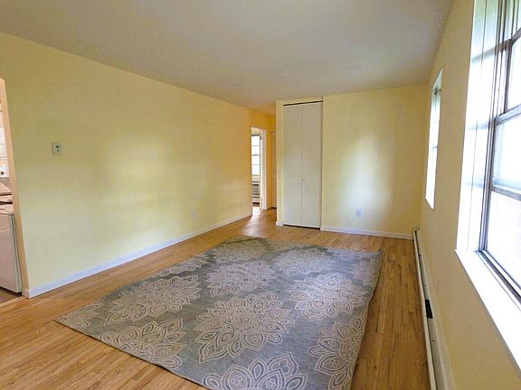 4th image of 43 Fairview Drive #2