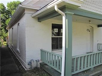 3rd image of 1033 Sandusky Ave