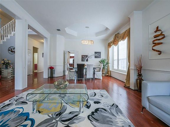 2nd image of 144 Branchwood Trl