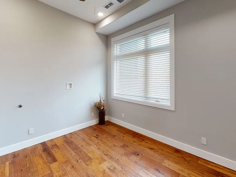1117 Laurel Ave #303 — Photo 8