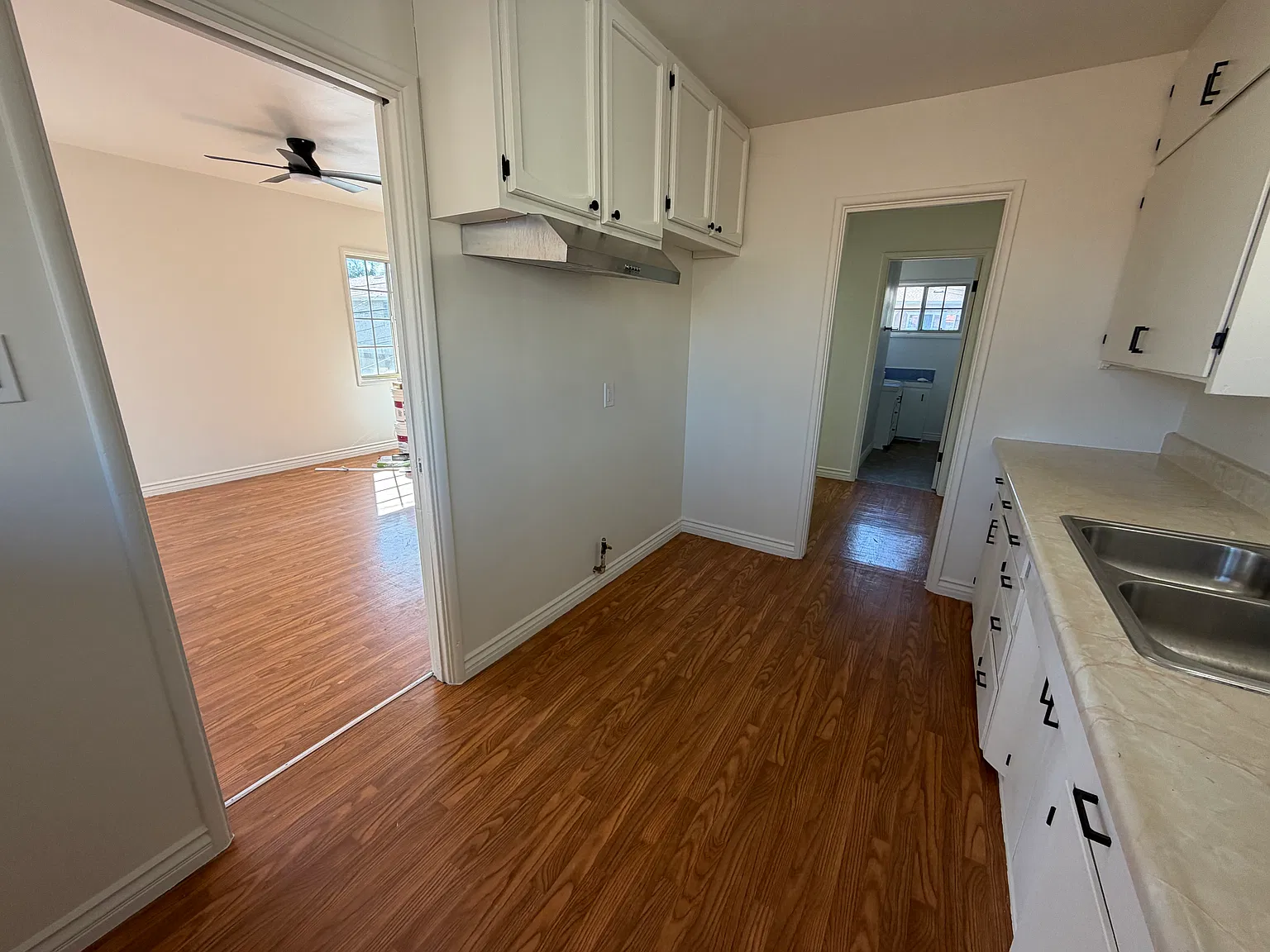 1 bed, $1,625 — Photo 4