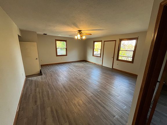 4th image of 7744 N Main St