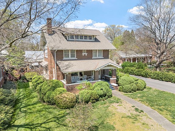 3rd image of 853 N Ocoee St
