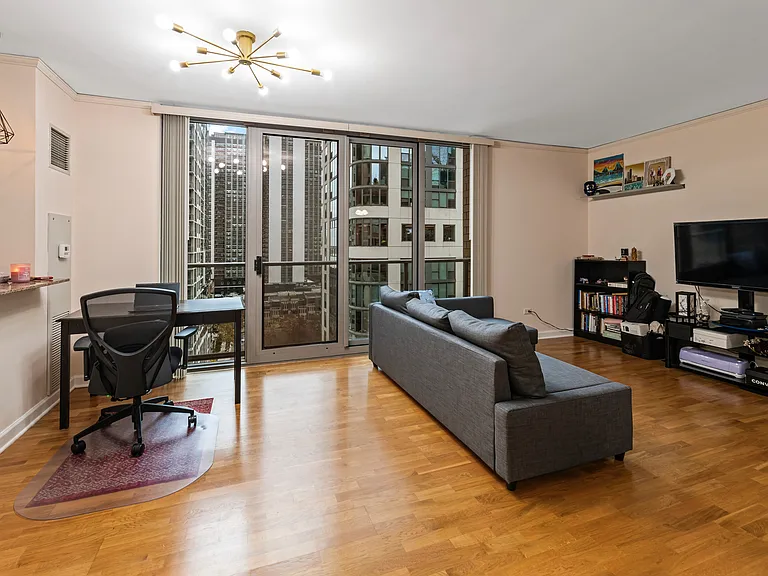 420 E Waterside Dr #904 — Photo 5