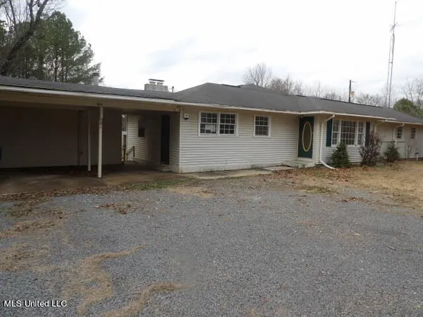 1811 Central St, Water Valley, MS 38965
