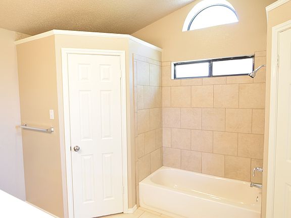 5th image of 4807 Teal Dr