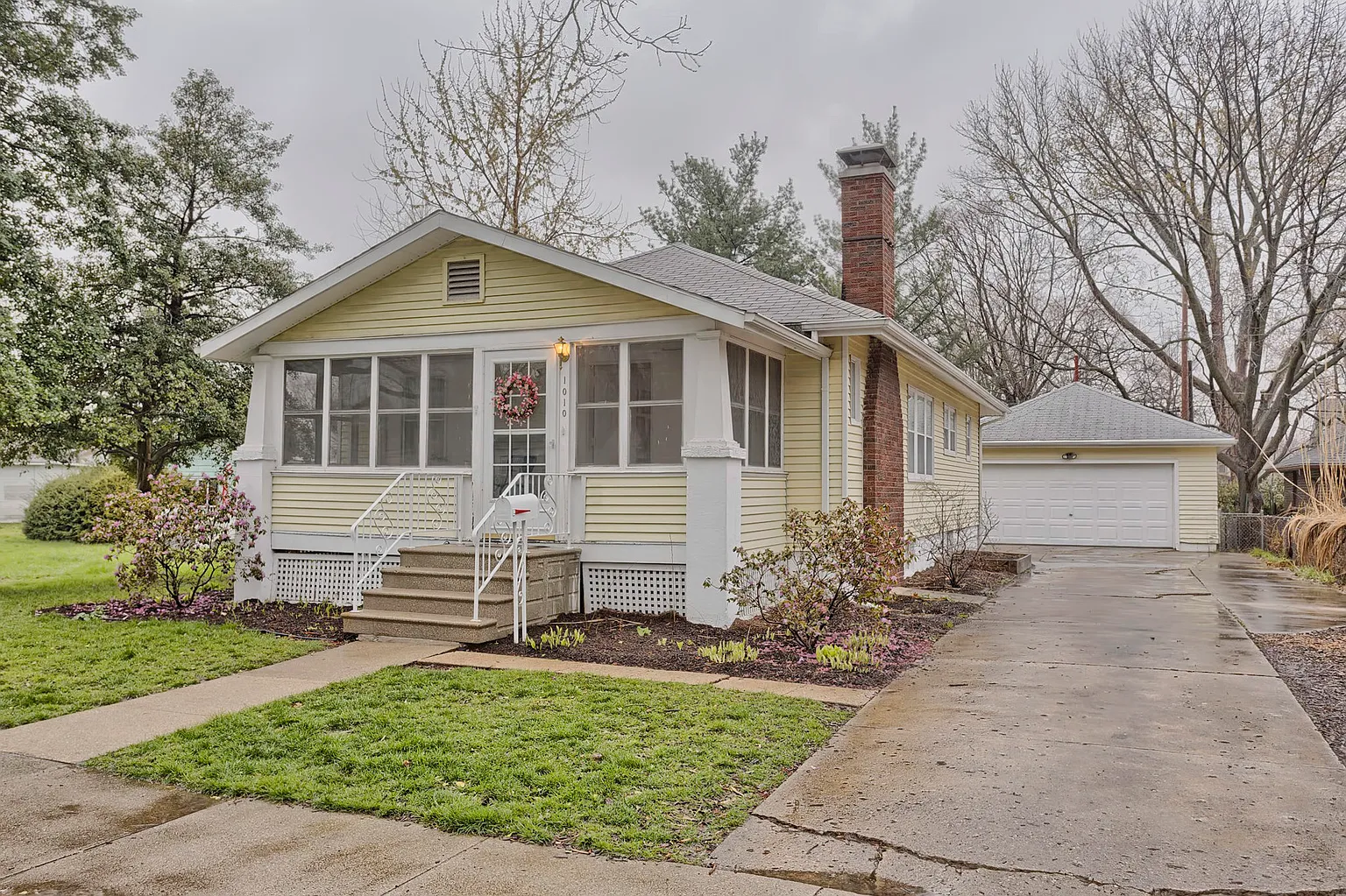1010 W Columbia Ave photo 1