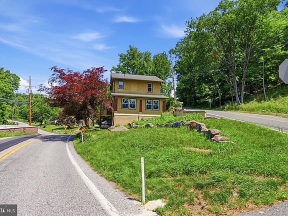 5th image of 247 Maugers Mill Rd