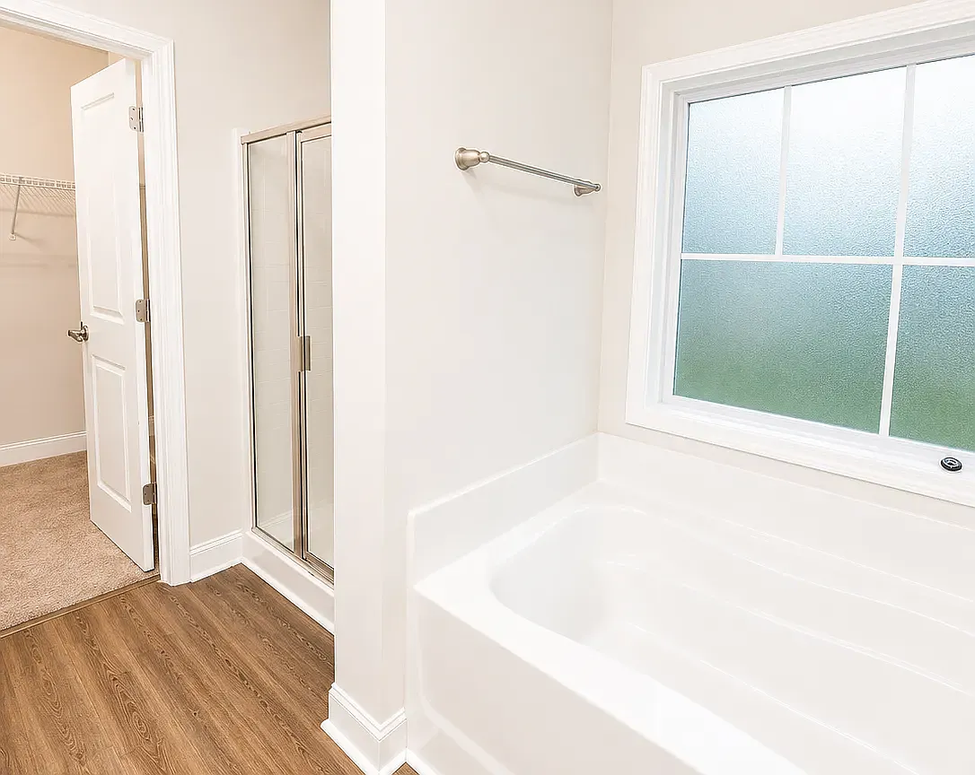 4 bed, 1948 sqft, $2,500 — Photo 4