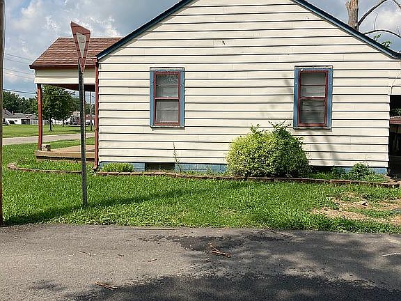 Side of house on Elder St