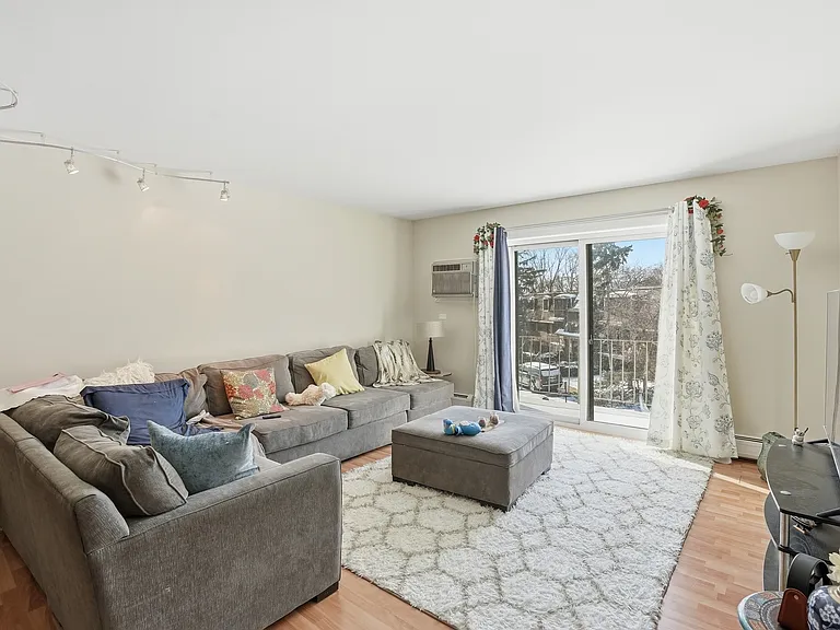 238 E Bailey Rd #M — Photo 5