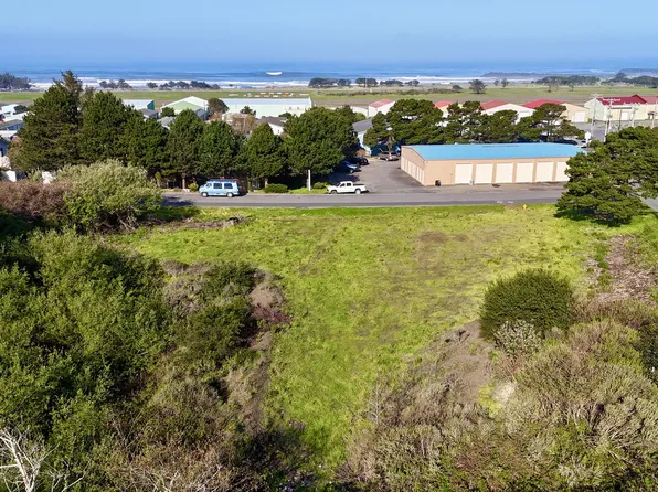 0 Hillcrest St, Gold Beach, OR 97444