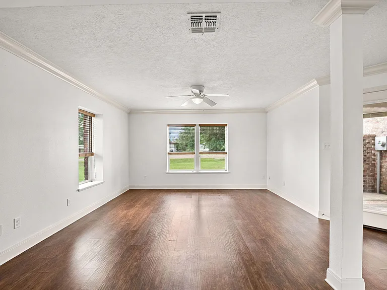 169 Cypress St #1 — Photo 8