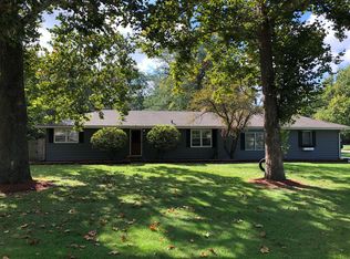 2158 Pleasure View Rd, Aurora, IL 60506