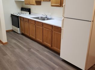 709 5th St #101, Nicollet, MN 56074