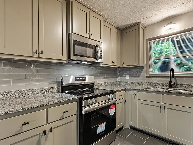 520 S Duncan Ave — Photo 15