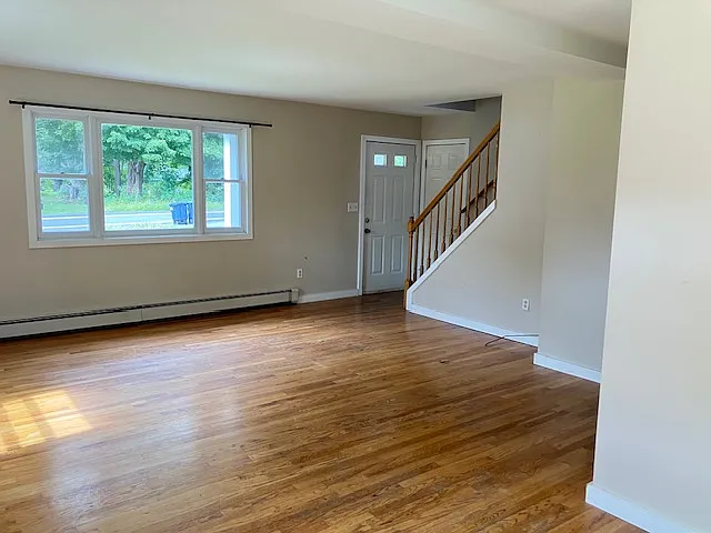 79 Locust Grove Rd — Photo 3