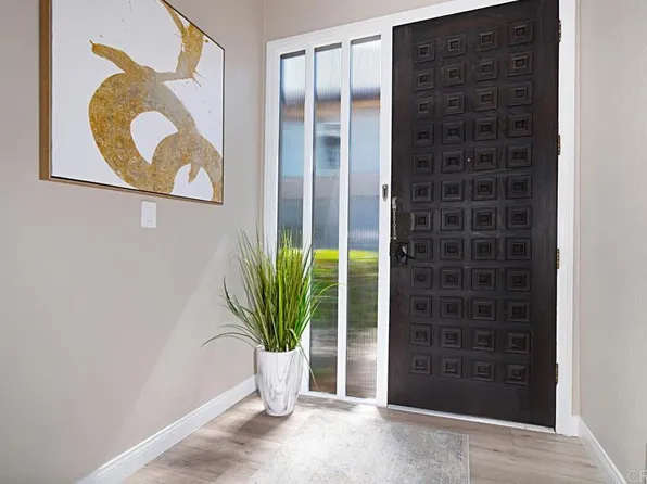 1921 Alga Rd Unit B, Carlsbad, CA 92009