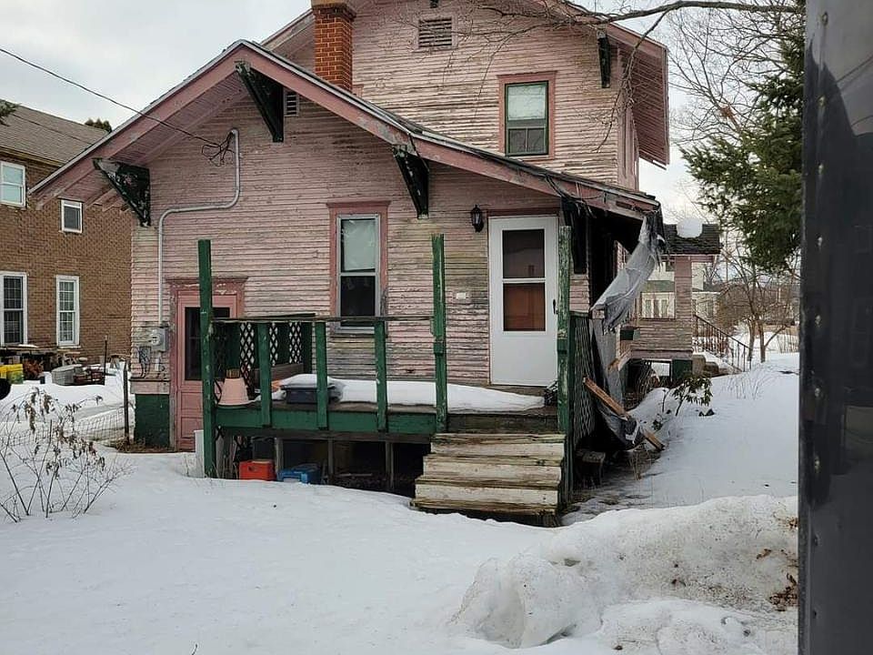 2nd image of 103 W Spirit Ave #W