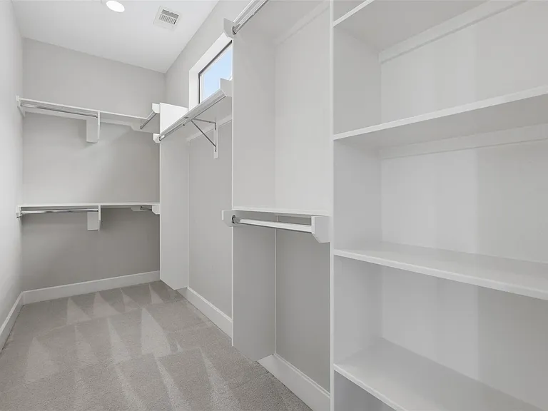 2403 Everett St #A — Photo 18