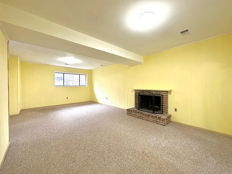 4 Renmark Ct — Photo 26