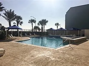2 bed, 2.0 bath, 983 sqft, $2,250 — Photo 2