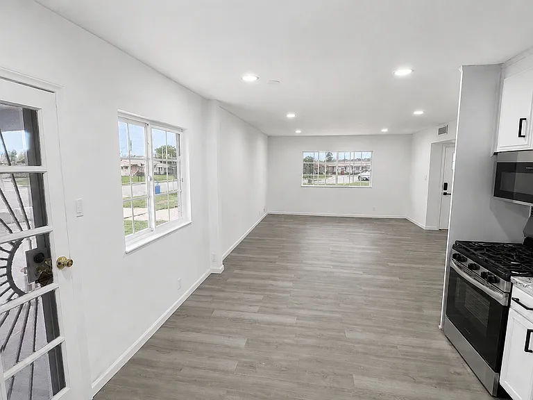 606 Smoketree Dr — Photo 6