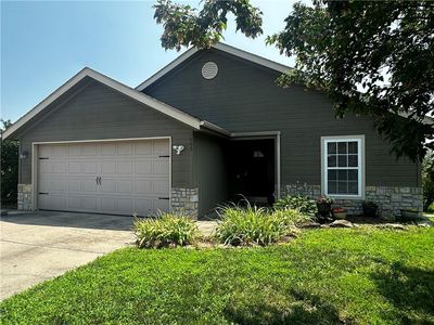1405 W 7th St, Knob Noster, MO, 65336