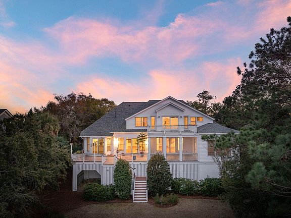 5th image of 26 Waterway Island Dr