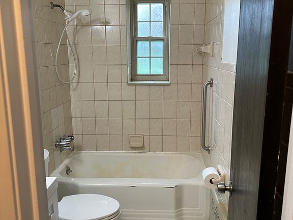 3rd image of 68 Wehrle Dr #2