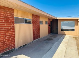 8827 Mount Delano Dr, El Paso, TX 79932