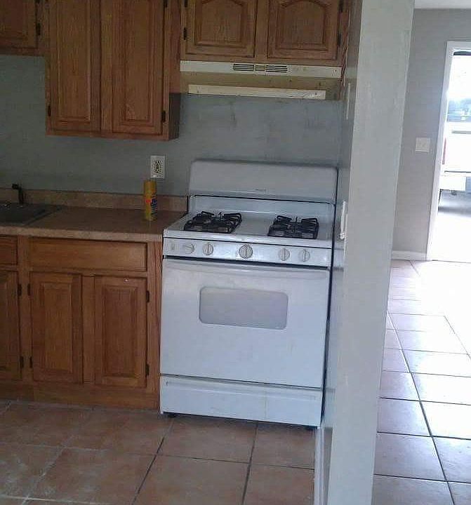 2nd image of 1980 Erline Dr