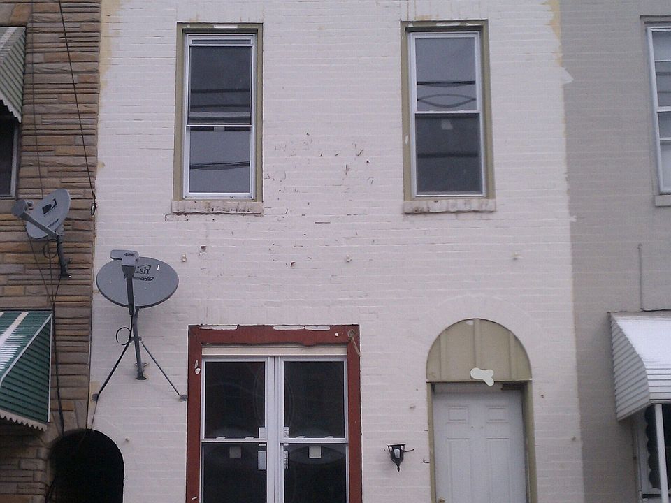 2nd image of 919 Robeson St