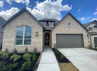 12343 Hackberry Dr, Mont Belvieu, TX 77523
