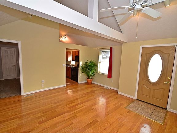 5th image of 306 E Washington St
