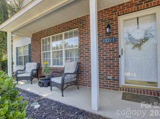 12211 Hood Bend Ct, Charlotte, NC 28273