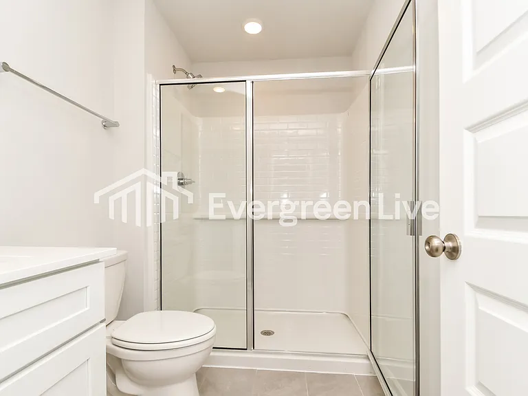 548 Hodge Rd — Photo 8