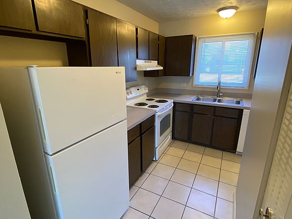 4th image of 4302 S 27th St #1