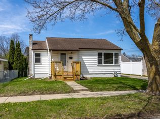 805 18th Ave NE, Rochester, MN 55906