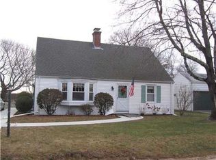 14 Charles Ave, Westerly, RI 02891