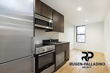 Rented by R New York