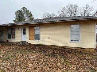 708 N 8th St, Van Buren, AR 72956