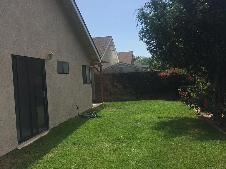 3125 Manistee Dr — Photo 22