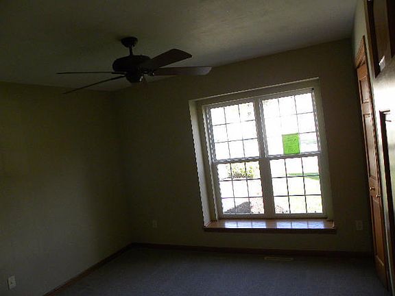 5th image of N174W20291 Creekside Dr
